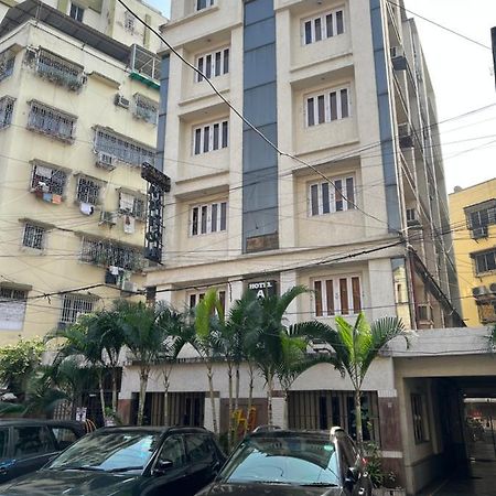 Hotel Aston Калькутта Экстерьер фото