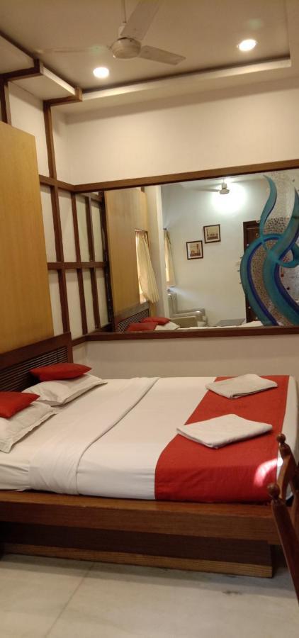 Hotel Aston Калькутта Экстерьер фото